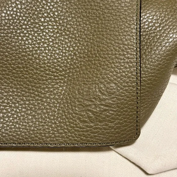 Loewe Puzzle Messenger Bag– Pebbled Calfskin | Made in Spain | Dust Bag Included - Picture 9 of 16